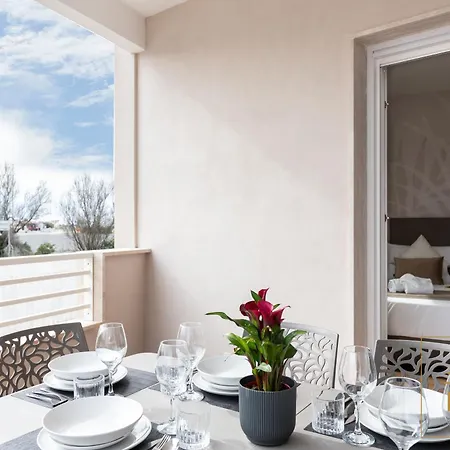 Eos - Seaview, Pvt Terrace, Luxury Design, A-c Apartament